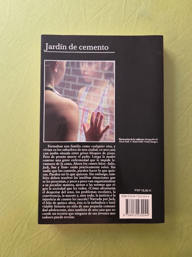 Jardín de cemento. Ian McEwam.