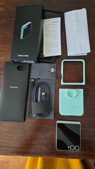 Samsung Galaxy Z Flip 6 - 512GB - Verde Menta