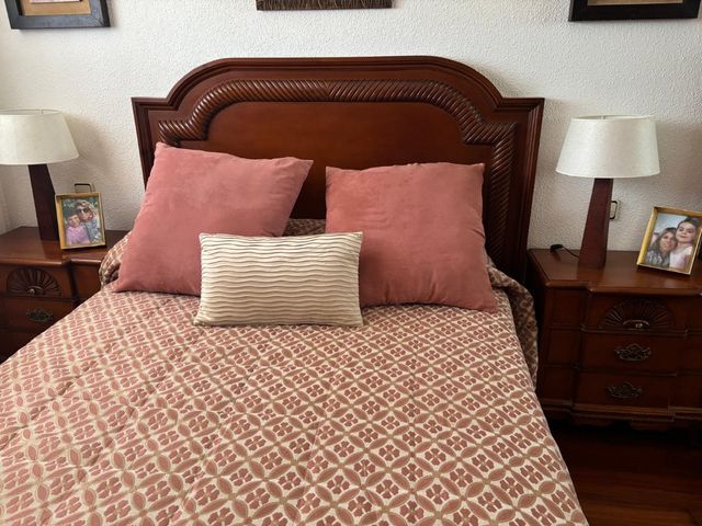 Cabecero cama madera marrón