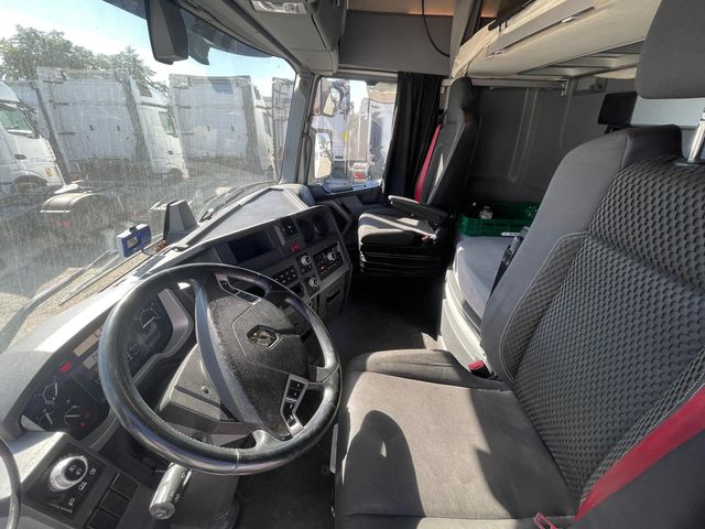 Renault T 480 Cabeza Tractora