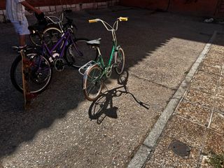 3 Bicicletas clásicas + Silla ruedas