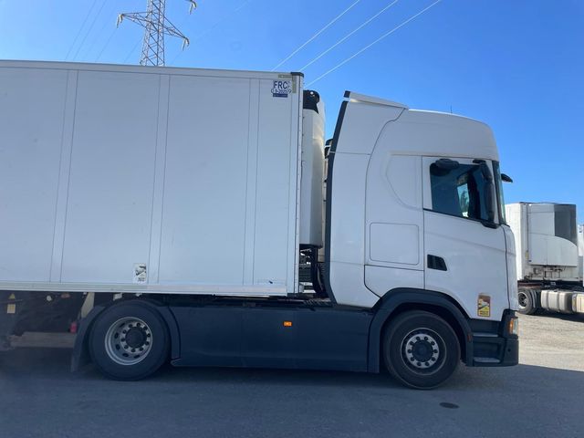 SCANIA S450: Cabeza Tractora