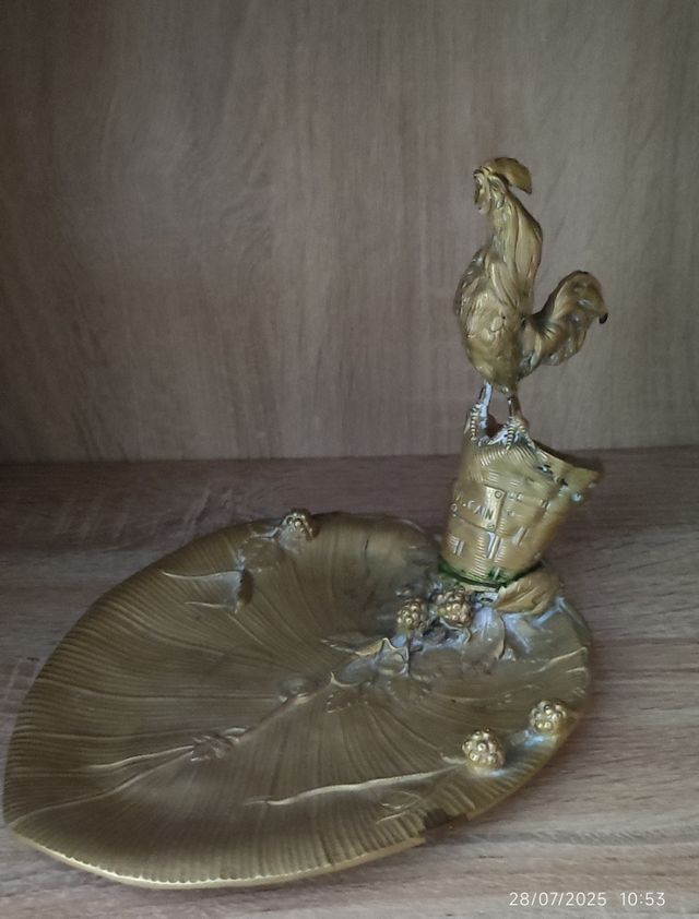 Pieza de bronce siglo XIX