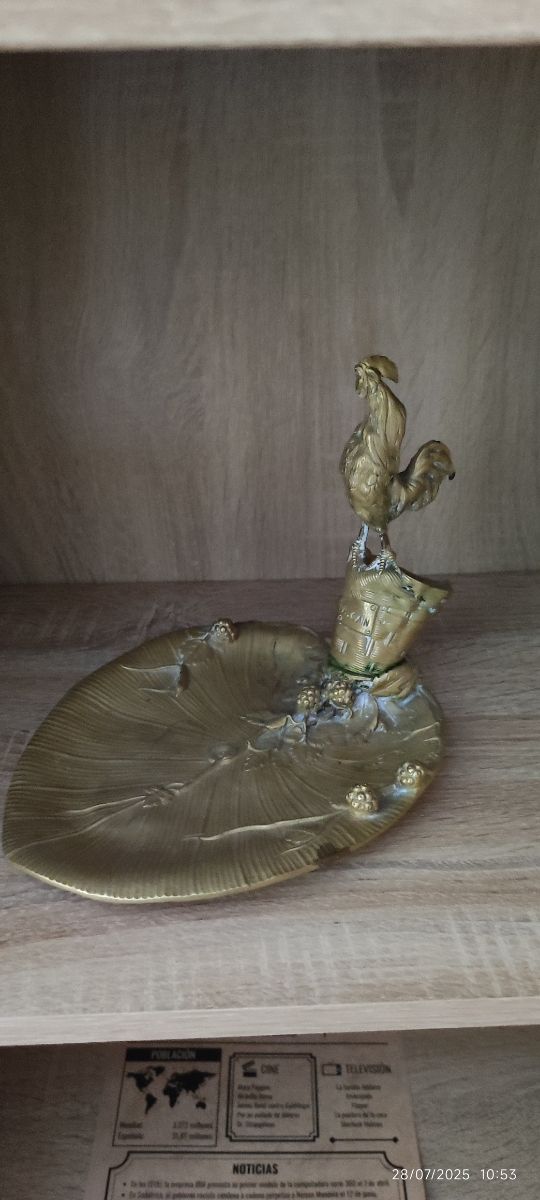 Pieza de bronce siglo XIX