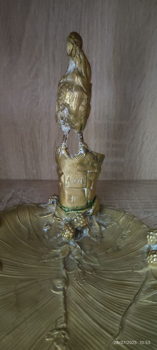 Pieza de bronce siglo XIX