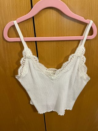 Top blanco de encaje