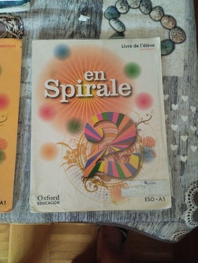 Libros en spirale 2. Oxford education