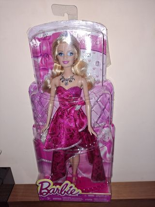 Muñeca Barbie Vestido Rosa