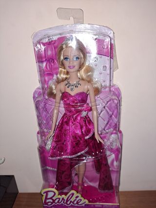 Muñeca Barbie Vestido Rosa