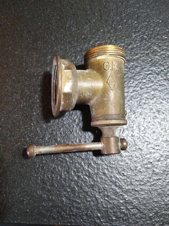 Llave paso antigua bronce