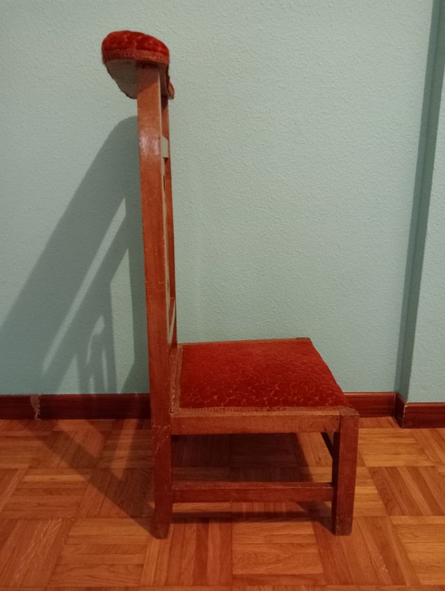 Reclinatorio de madera vintage