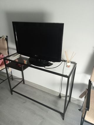 Mesita de hierro de Ikea vittsjo
Lo