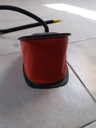 gonfiatore/soffiatore/pompa a piedi