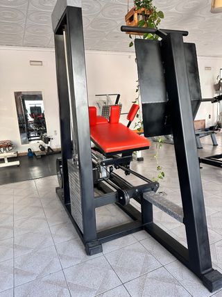 Maquina de sentadillas tumbada de placas 200 Kg