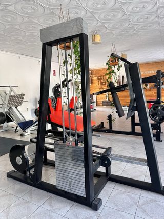 Maquina de sentadillas tumbada de placas 200 Kg
