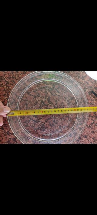 Plato giratorio microondas 24 CMS incluye cruzeta.