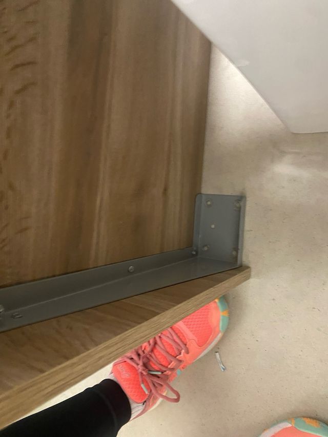 pica de baño con soporte madera