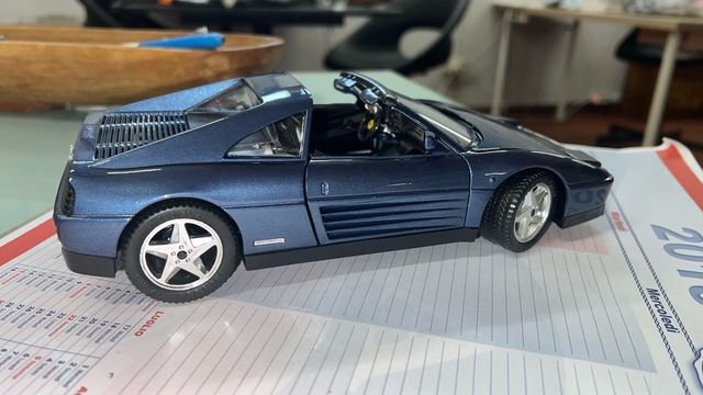 Modellino Ferrari 348 1:18 Mira