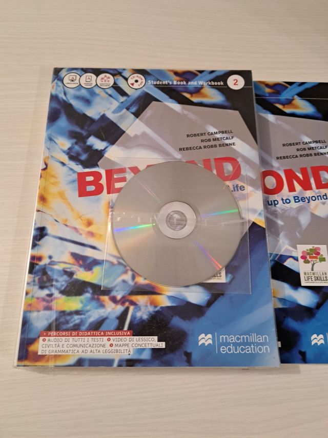 Beyond 2 + Build up to Beyond B1 + CD-ROM mp3