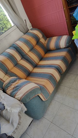 Sofá cómodo y espacioso