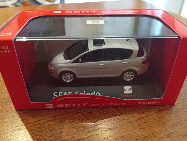 Seat Toledo III (2004-2009) Grigio 1:43