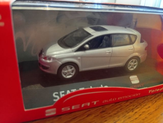 Seat Toledo III (2004-2009) Grigio 1:43