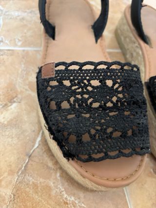 Sandalias negras