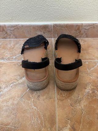 Sandalias negras
