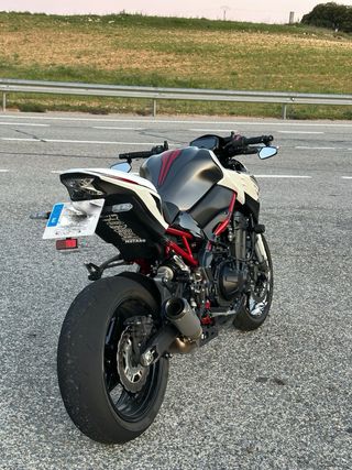 Kawasaki Z900 ¿A2?