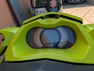 Reparo pantalla LCD varios modelos de seadoo
