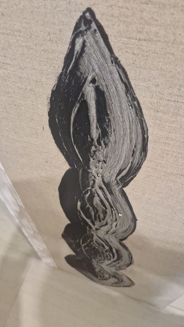 2 pinturas acrílico sobre lino. Artista "ROA"