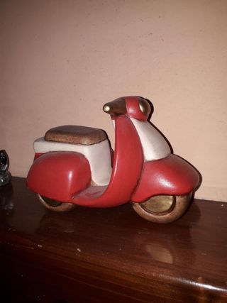 Vespa Thun rossa vintage
