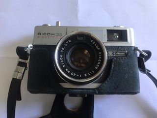 Ricoh 35 electronic: Cámara analógica