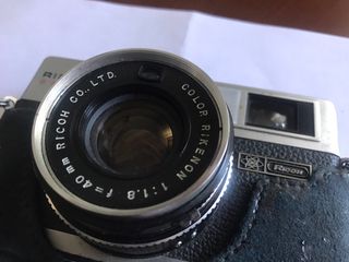 Ricoh 35 electronic: Cámara analógica
