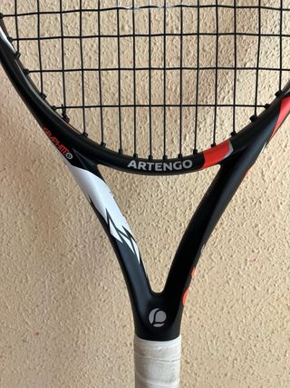 NUEVA! Raqueta de tenis talla 7-10 años Artengo
