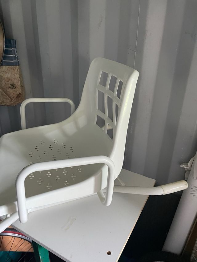 Silla Ducha Blanca - Metal/Plástico