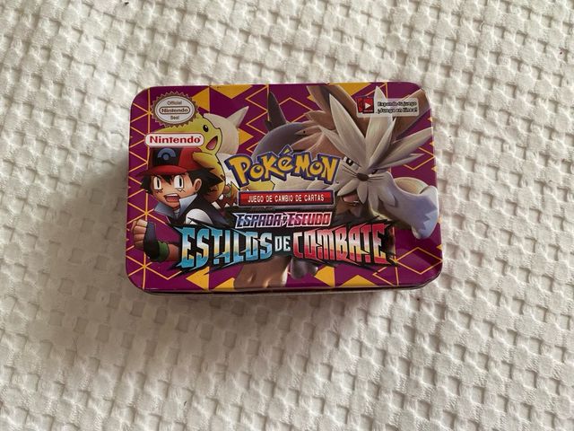 Caja metálica Pokémon Espada y Escudo