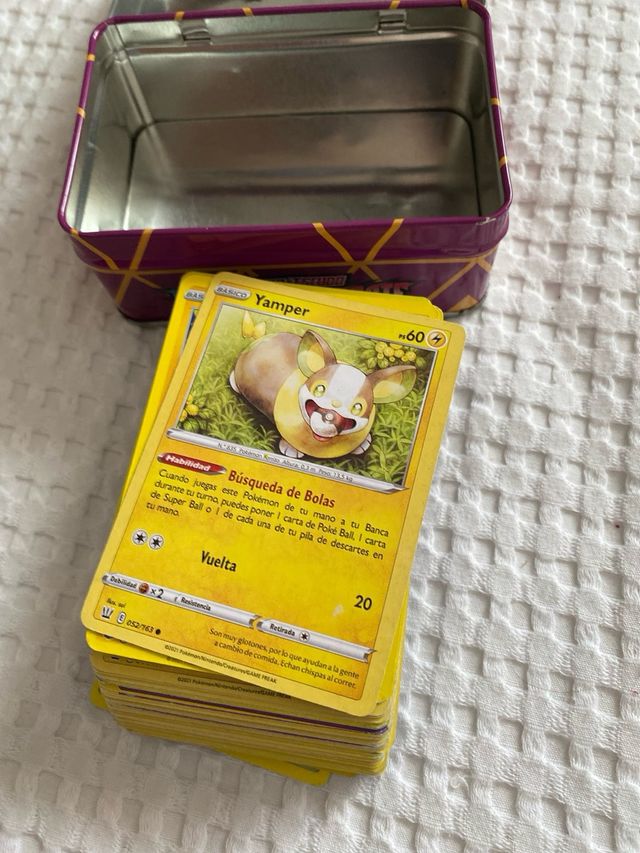 Caja metálica Pokémon Espada y Escudo