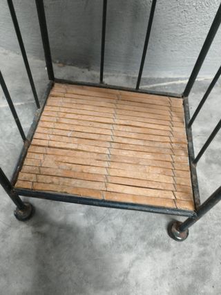 Estantería metal mimbre negra