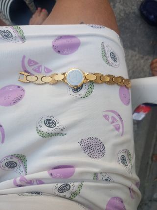 Reloj dorado mujer - 600€