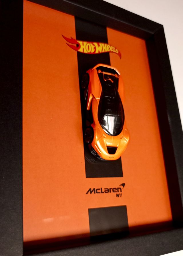 Cuadro McLaren W1 Hot Wheels