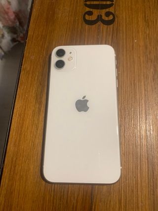 iPhone 11 Silver