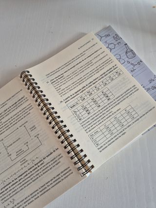 Ejercicios de Química Bachillerato
9788467044522
