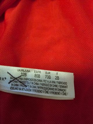 Vestito rosso in pizzo