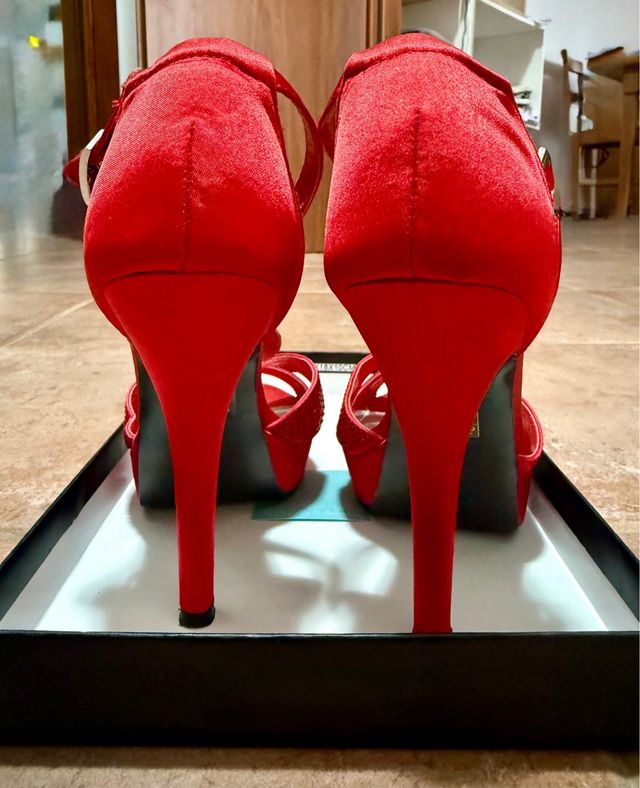 Sandali rossi raso strass tacco alto