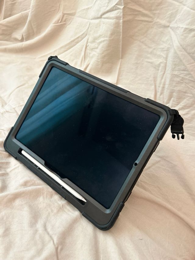 iPad Pro 11 (M4-2024) 256Gb. COMO NUEVO.