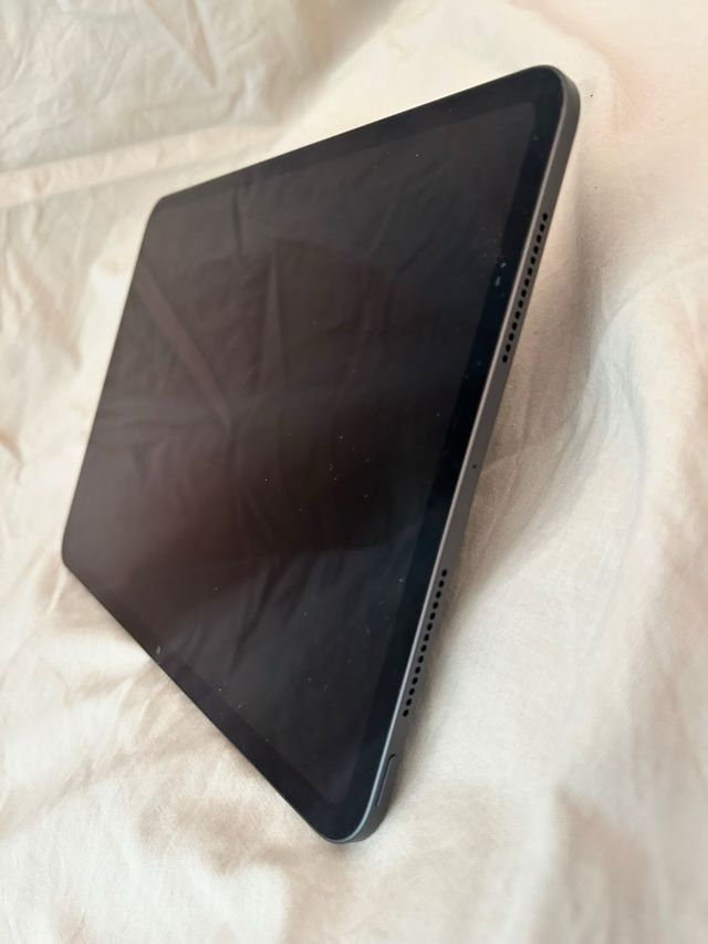 iPad Pro 11 (M4-2024) 256Gb. COMO NUEVO.