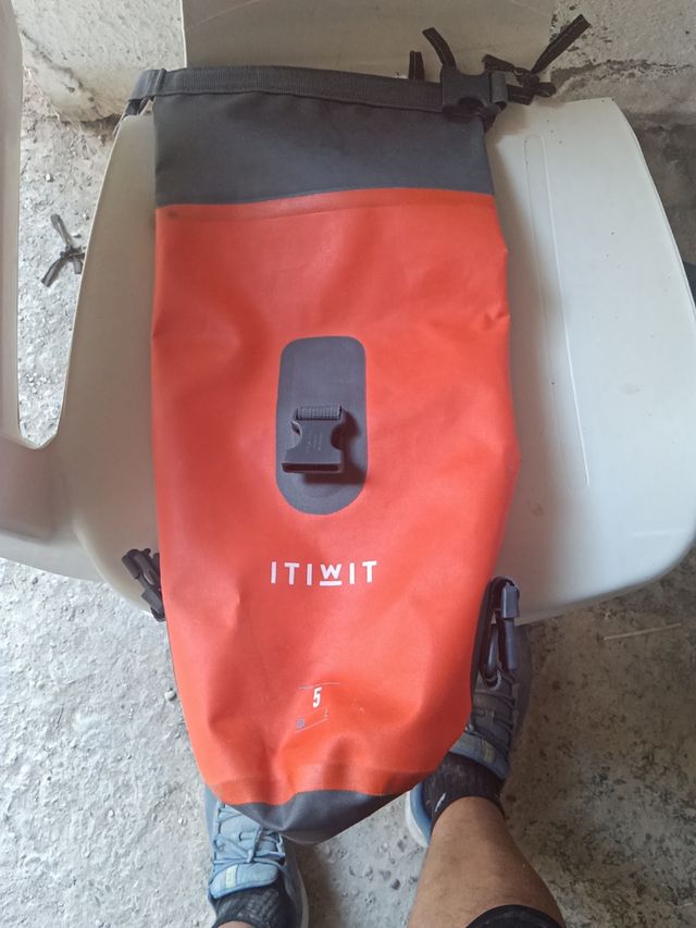 Bolsa estanca ITIWIT 5L roja