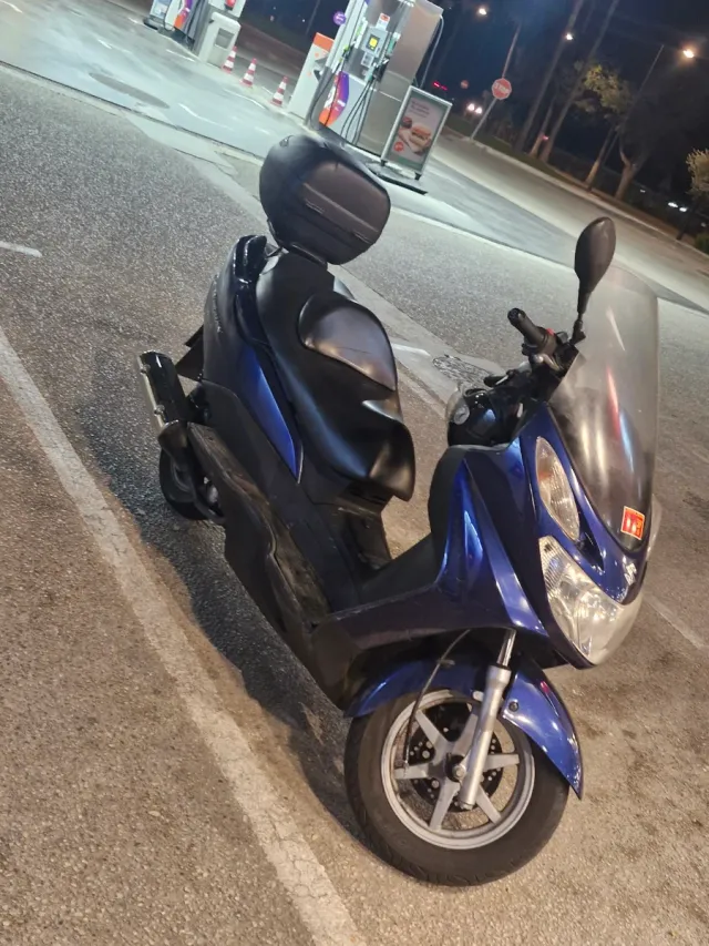 Moto Suzuki Burgman 125cc año 2006