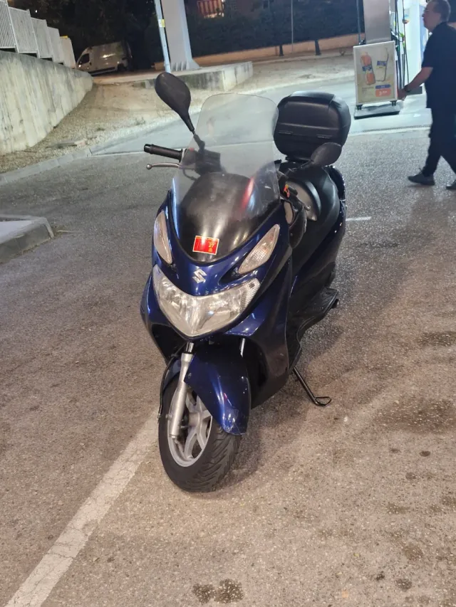 Moto Suzuki Burgman 125cc año 2006